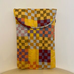 Puffy BAGGU laptop sleeve